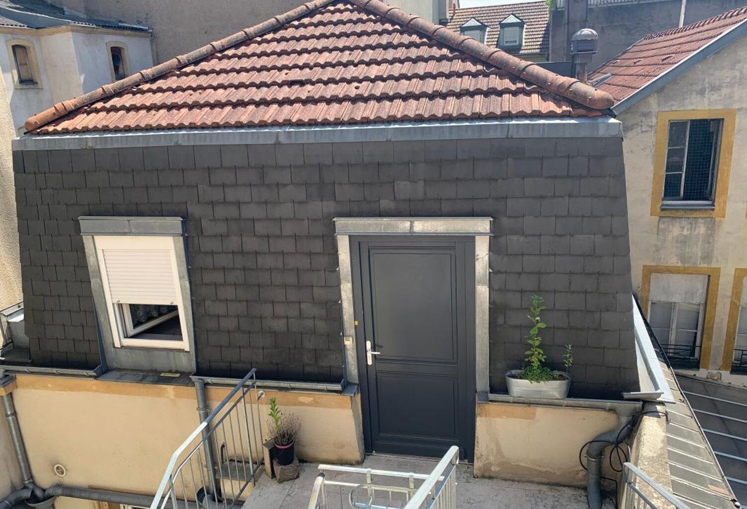 Appartement À Vendre — photo 1