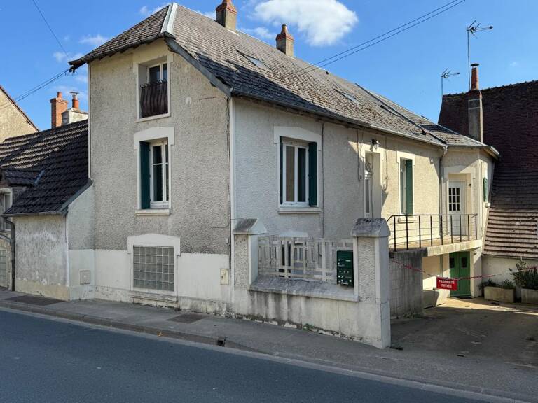 [INVESTISSEMENT / RENTABILITÉ 10 % BRUTS] Immeuble de rapport à Saint-Satur — photo 1