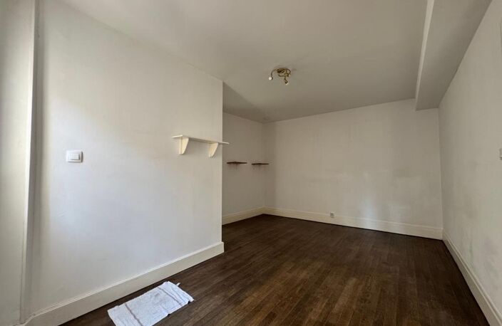 [INVESTISSEMENT / RENTABILITÉ 10 % BRUTS] Immeuble de rapport à Saint-Satur — photo 3
