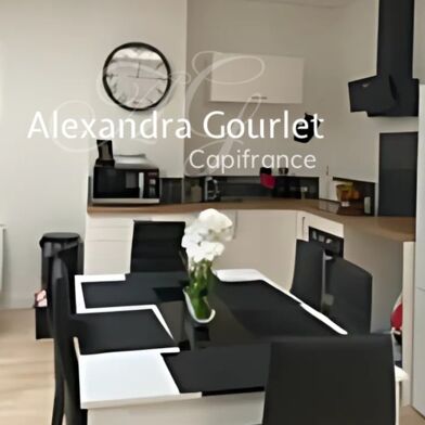 Immeuble  328600 €