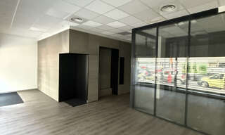 Commerce 5 Pièces 96 m² à vendre à Annemasse (74100)