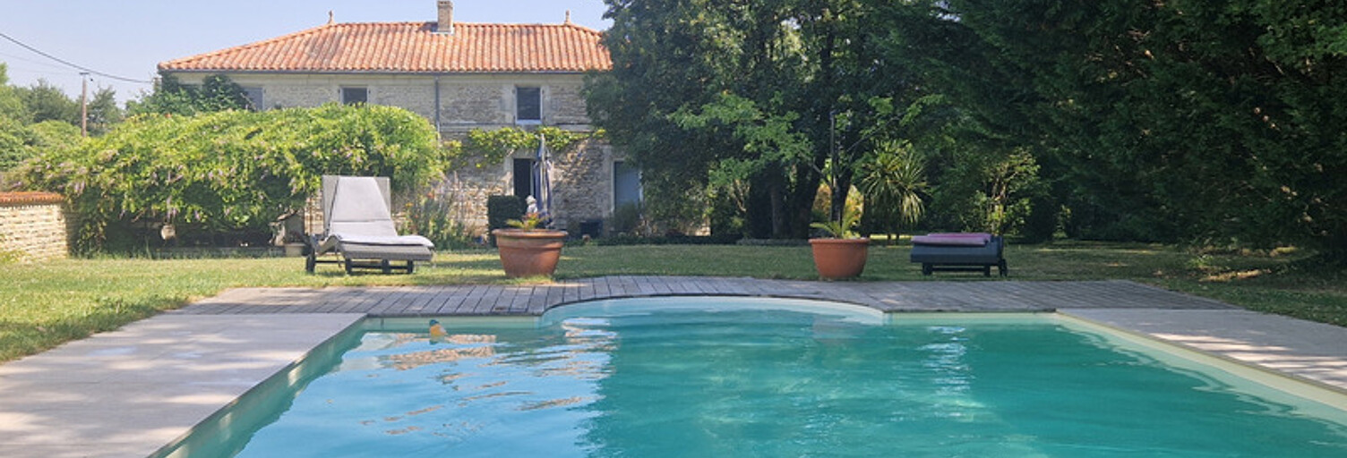 Maison 6 Pièces 195 m² à vendre à Tonnay-Boutonne (17380)