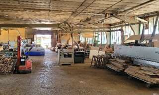 Commerce  1300 m² à vendre à La Côte-Saint-André (38260)