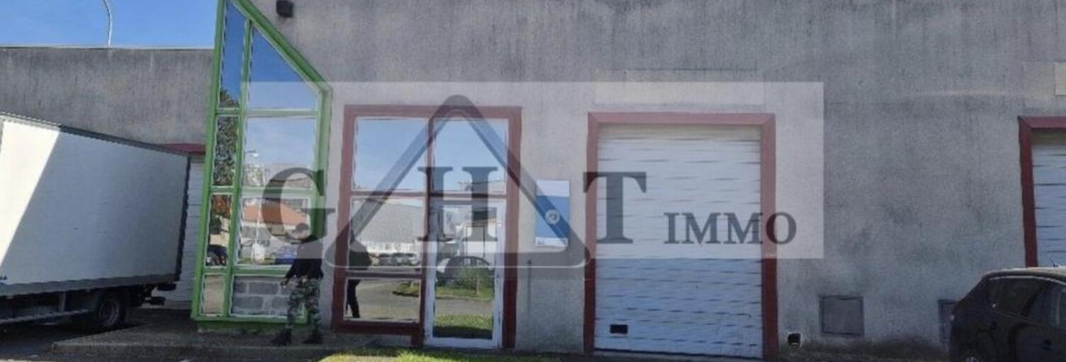 Local industriel  236 m² à louer à Ivry-sur-Seine (94200)