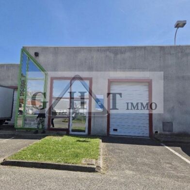 Local industriel  4818 €