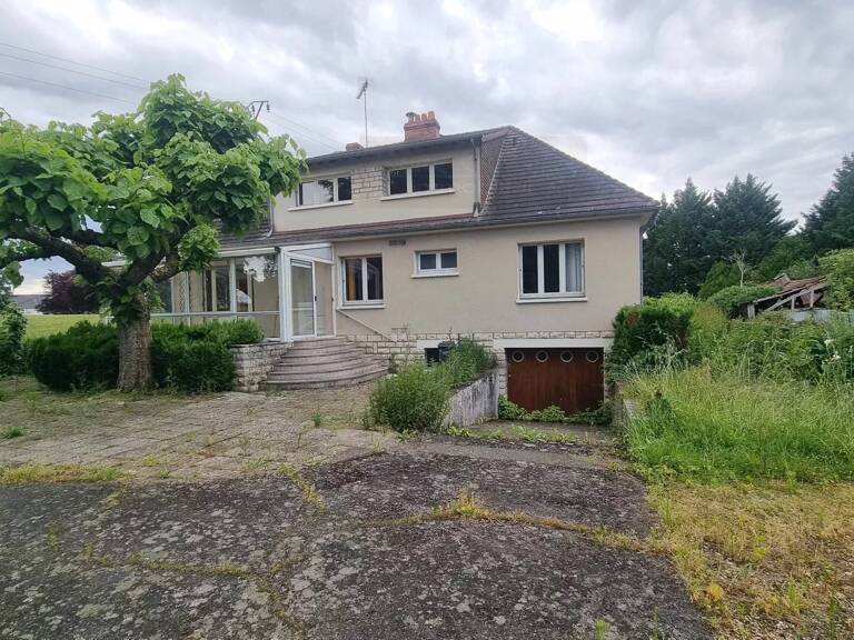 Maison Familiale de 130m² à Bellegarde avec Grange — photo 1