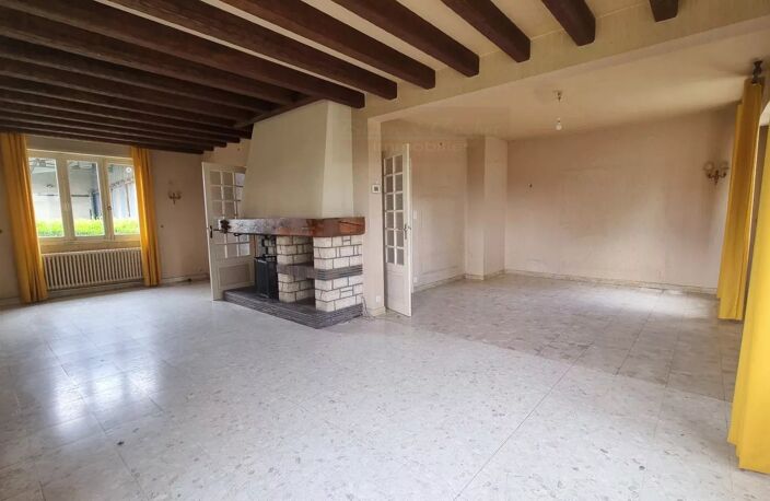 Maison Familiale de 130m² à Bellegarde avec Grange — photo 4