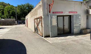Commerce 3 Pièces 104 m² à louer à Meyrargues (13650)
