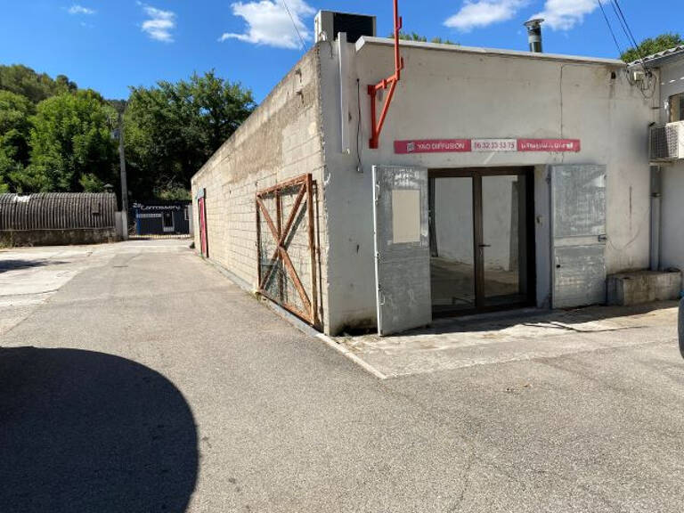 Meyrargues : Location local professionnel — photo 1