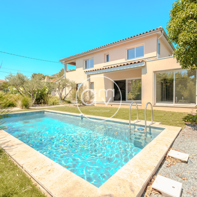 Maison 5 pièces 870000 €