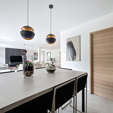 Maison 5 pièces 675000 €