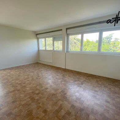 Appartement 3 pièces 720 €