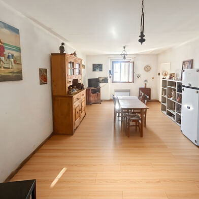 Appartement 3 pièces 208500 €