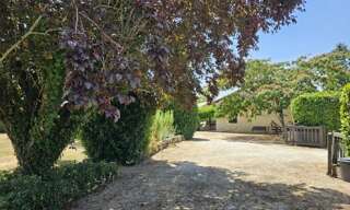 Maison 9 Pièces 140 m² à vendre à Champagne-Mouton (16350)