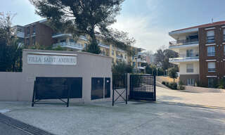 Garage   m² à vendre à Villeneuve-Loubet (06270)