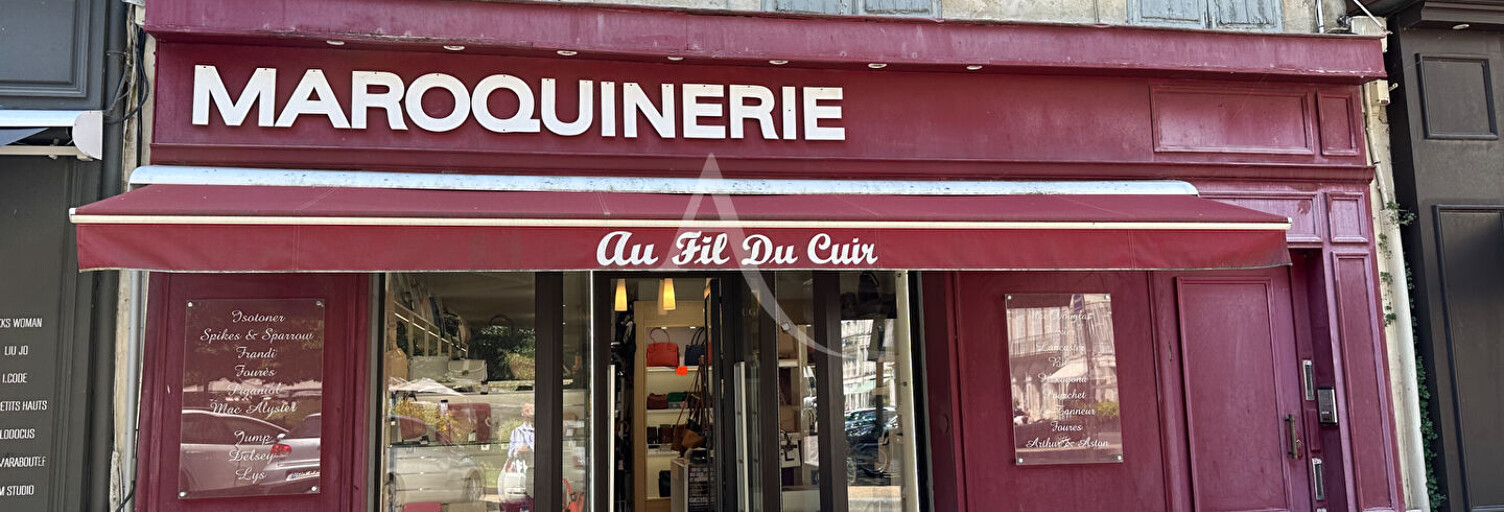 Commerce  77 m² à louer à Rochefort (17300)