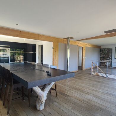 Maison 5 pièces 564600 €