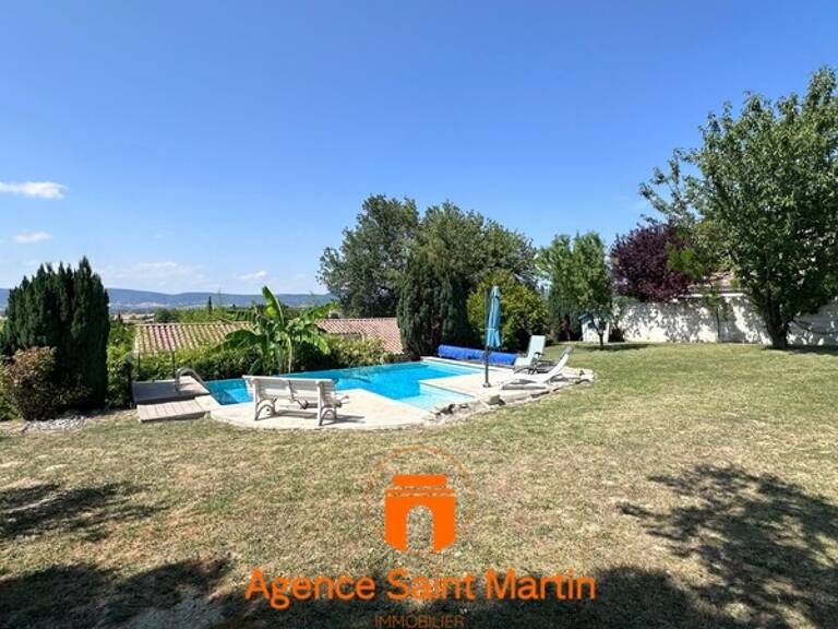 Villa — photo 1