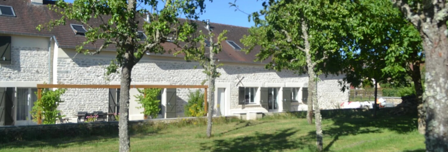 Maison 12 Pièces 413 m² à vendre à Marcheseuil (21430)