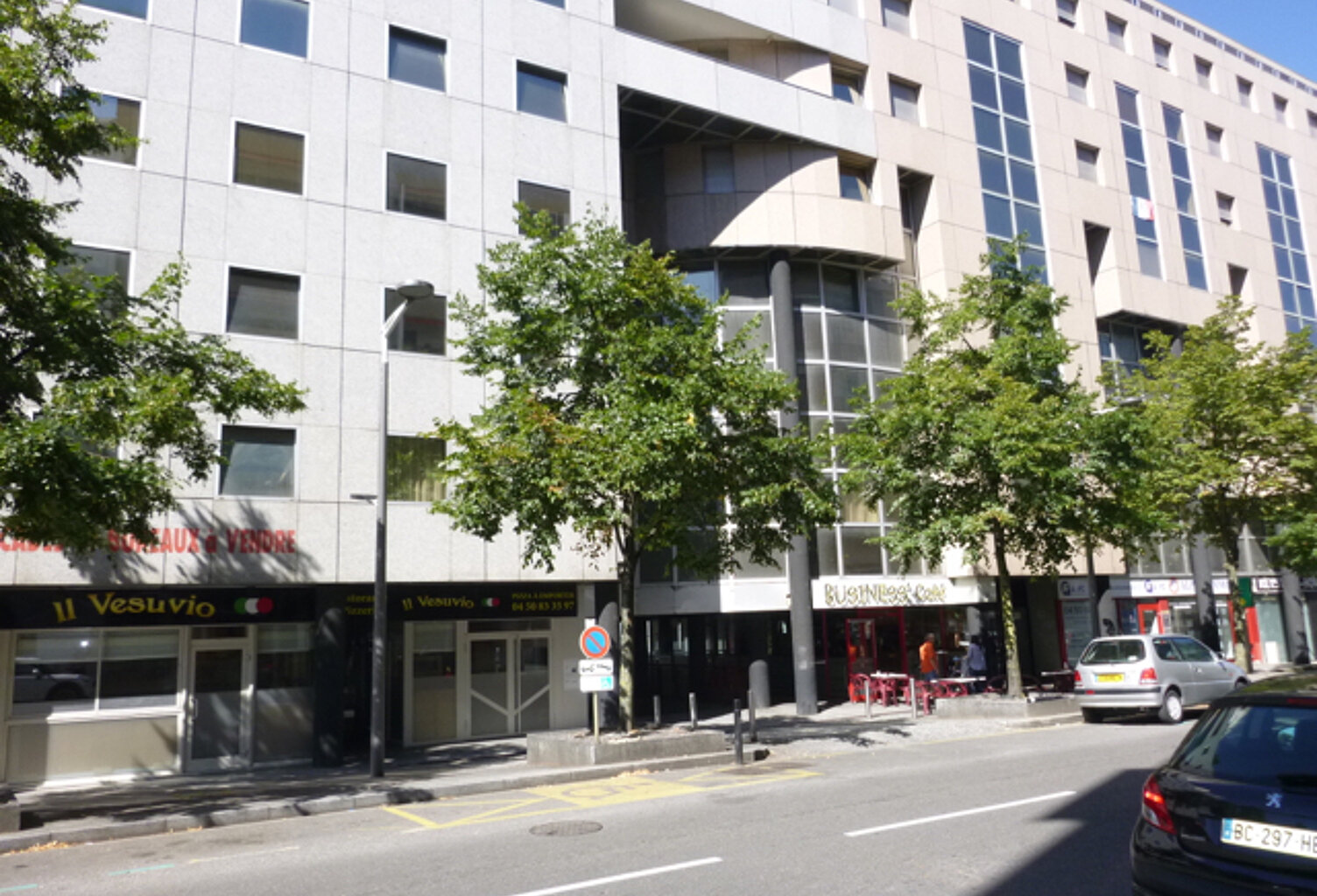 Garage en centre ville — photo 1