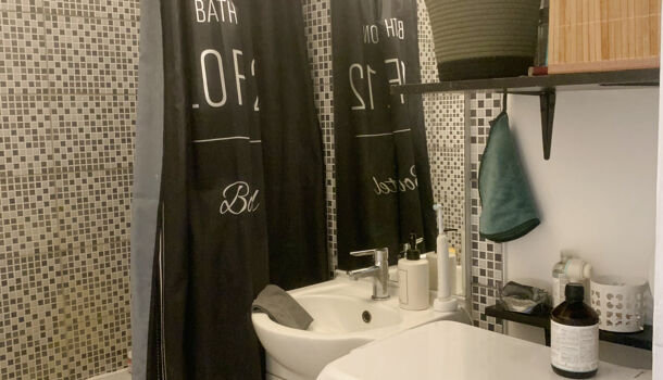 Appartement 3 pièces  à vendre Montélimar 26200