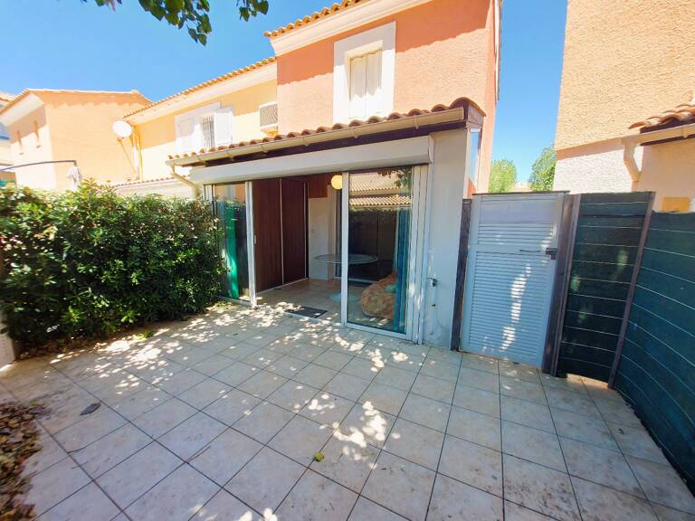 Villa — photo 1