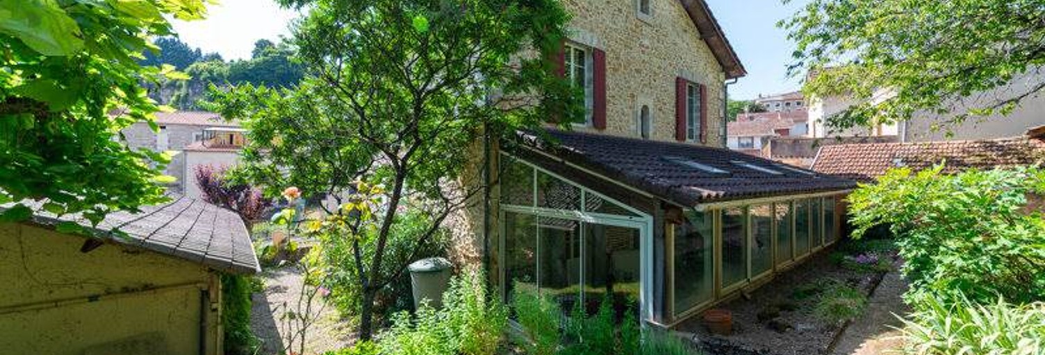 Maison 8 Pièces 203 m² à vendre à Fumel (47500)