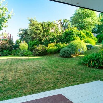 Appartement 3 pièces 272896 €