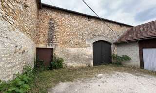 Maison 1 Pièce 190 m² à vendre à La Rochefoucauld-en-Angoumois (16110)