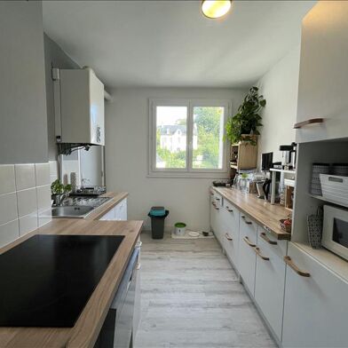 Appartement 3 pièces 93075 €