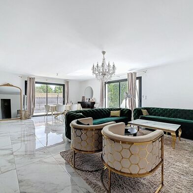 Maison 4 pièces 260000 €