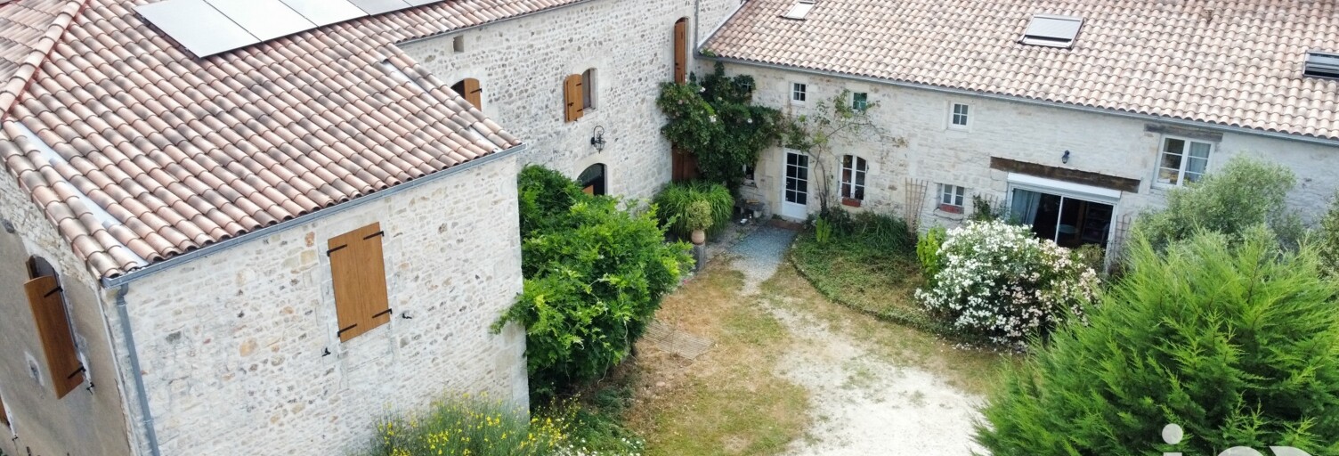 Maison 12 Pièces 361 m² à vendre à La Tâche (16260)