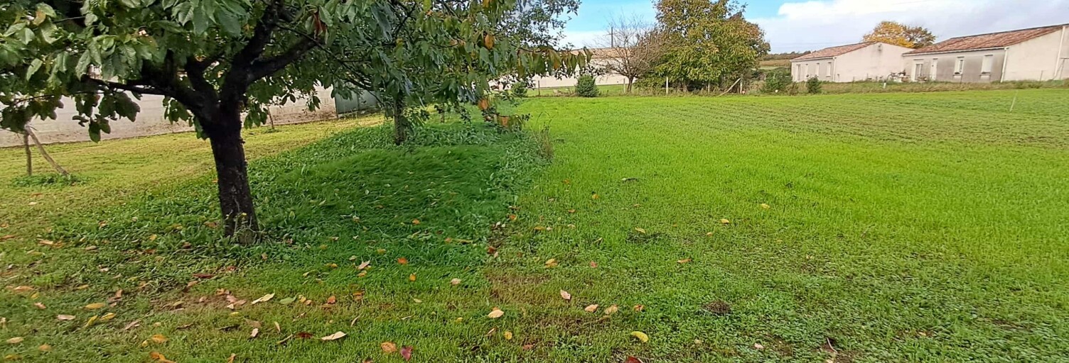 Terrain  1248 m² à vendre à Bercloux (17770)