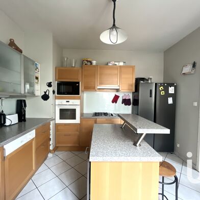 Appartement 7 pièces 217000 €