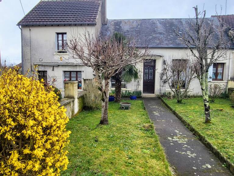 A vendre Maison 6 pièces 158m2 grand jardin à Parnac (Indre) — photo 1