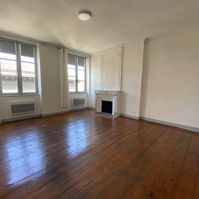 Appartement 4 pièces 1235 €