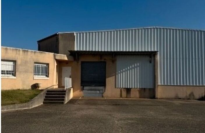 Local industriel — photo 3