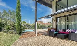 Maison 8 Pièces 267 m² à vendre à Saint-Germain-Nuelles (69210)