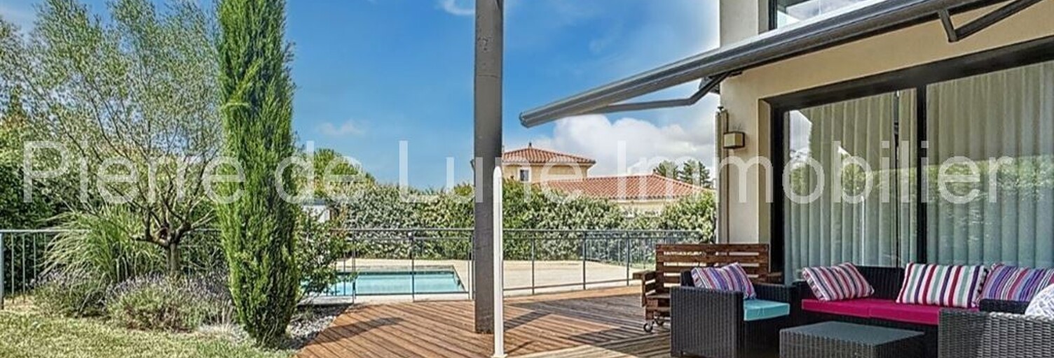 Maison 8 Pièces 267 m² à vendre à Saint-Germain-Nuelles (69210)