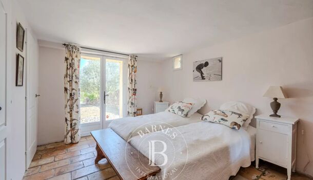 Villa / Maison 7 pièces  à vendre Céreste 04280