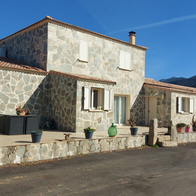 Maison 15 pièces 1240000 €