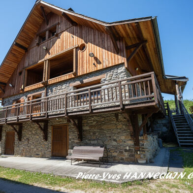 Maison 60 pièces 840000 €