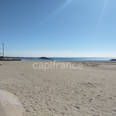 Commerce  1390000 €