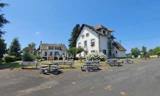 Maison 16 Pièces 1100 m² à vendre à Montsalvy (15120)