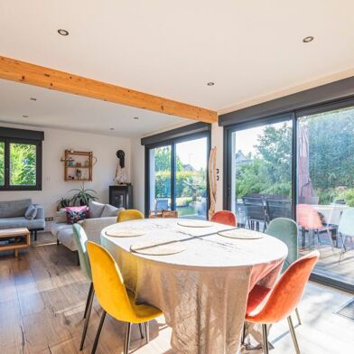 Maison 4 pièces 379800 €