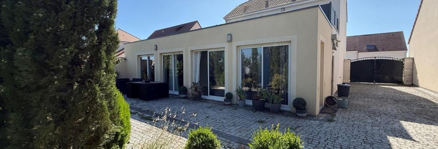 Maison 8 Pièces 202 m² à vendre à Sandillon (45640)