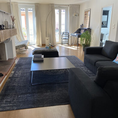Appartement 6 pièces 1900 €