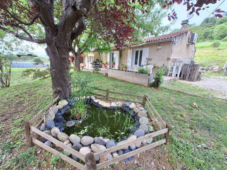 Villa T6 sur terrain de 4140 m² — photo 1