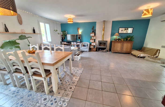 Villa T6 sur terrain de 4140 m² — photo 3