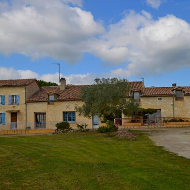 Maison 11 pièces 400520 €